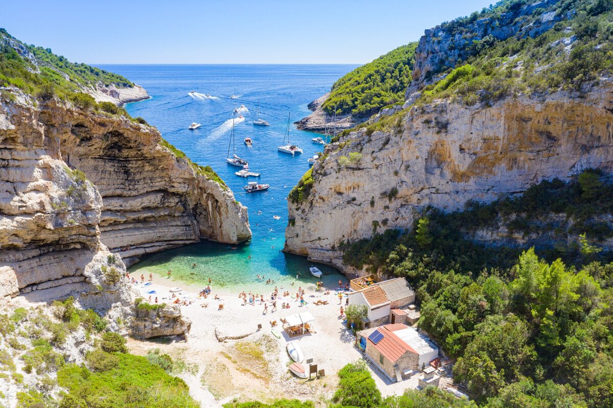 Stiniva cove vis island
