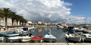 Split Ferry Port, Explained: Piers, Tickets, Boarding