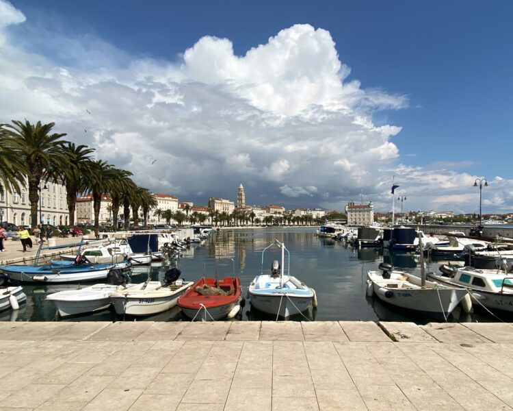 Split Ferry Port, Explained: Piers, Tickets, Boarding